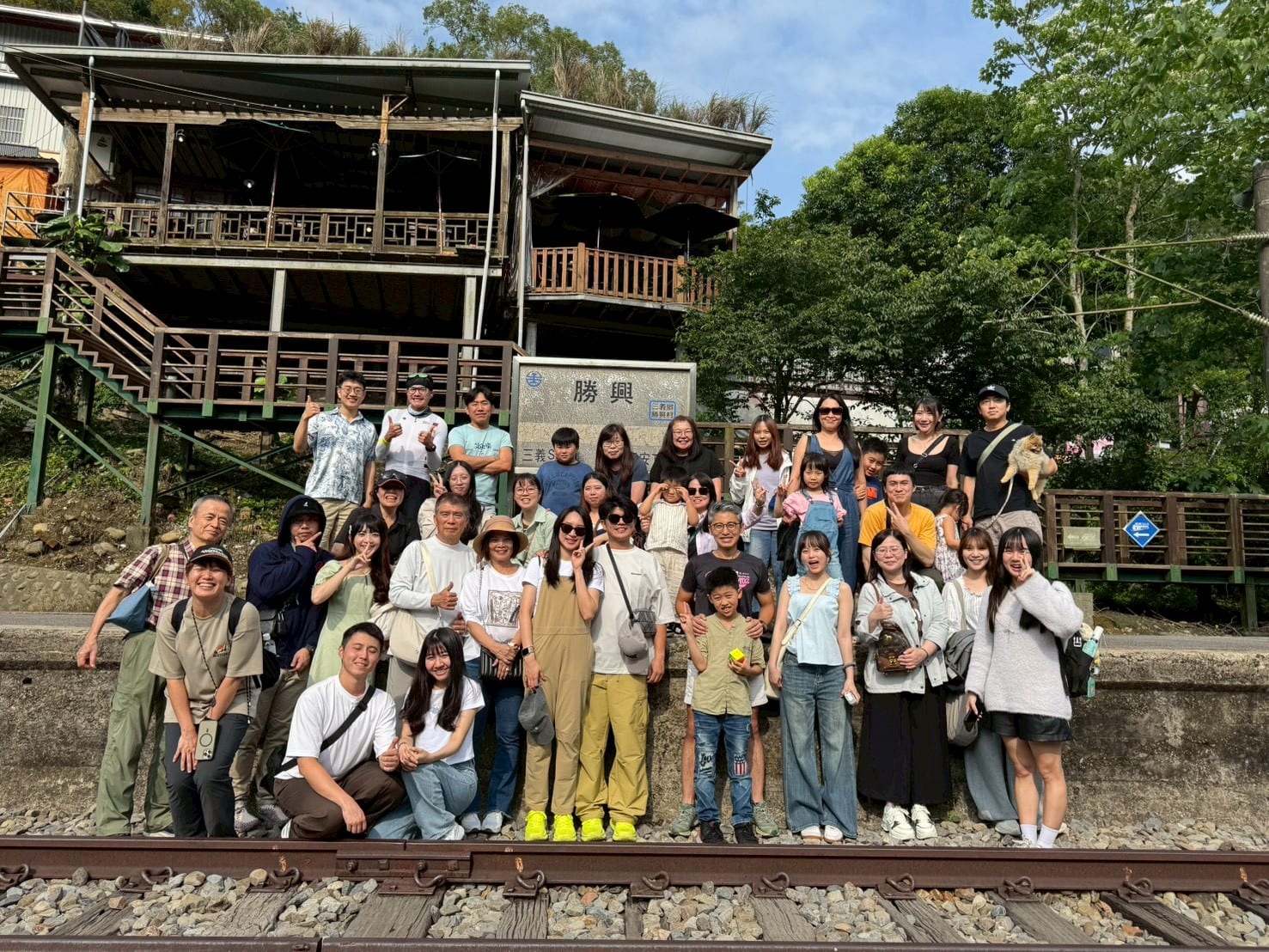 築研所x中泰估價 苗栗春日懶人露營